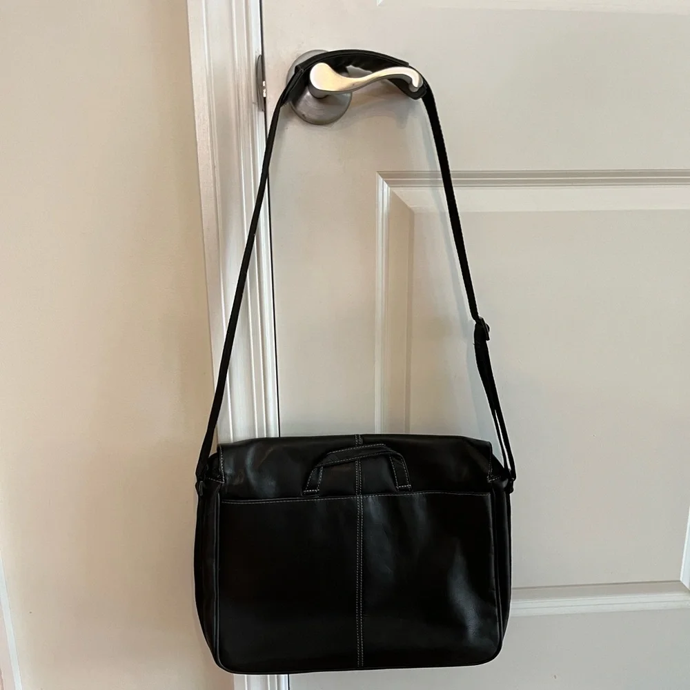NWT Kenneth Cole Crossbody Messenger Laptop Bag